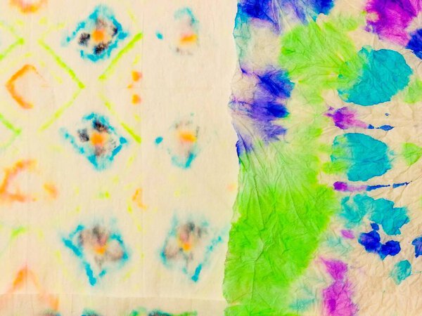 Градиентная акварель линии Гай. Красный цветочный рисунок Иката. Tie Dye Effect Texture Grey Ethnic Line Patchwork Texture. Этническая повязка на голубом галстуке. Пластырь Stripe Water Design. Цветочный покров.