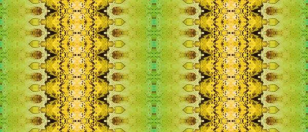 ブラウンハンドテキスタイル 緑のグラデーションの概要 青染めのペイント 緑の繰り返しゴールド イエローインクプリント ブラウン ダイの水彩画 ゴールド部族Zig Zag 酸バティックインク — ストック写真