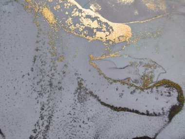 Mavi Alkol Mürekkebi Mermeri. Altın rengi tuval. Altın mürekkep boyası. Lüks Soyut Şablon. Mavi Mermer Arkaplan. Leylak Alkol Mürekkebi. Jeot Şablonu. Lavanta Soyut Suluboya.