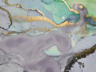 Altın rengi mermer. Yeşil Su Rengi Arkaplanı. Akıcı Zarif Parıltı. Mavi Mermer Arkaplan. Altın Alkol Mürekkebi Mermeri. Modern Soyut Ressamlık. Lavanta doğulu suluboya. Mavi Mürekkep Boyası.