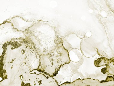 Altın Alkol Mürekkebi Parıltısı. Sıvı Konforlu Doku. Alkol Mürekkebi Geçmişi. Altın Sanat Boyası. Tahıl Gradyan Arkaplanı. Hafif Grunge Arkaplanı. Altın Işık Lüks Boyama. Parlak Su Renk Tablosu.