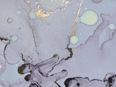 Mavi Alkol Mürekkebi Mermeri. Altın Mermer Arkaplan. Altın mürekkep boyası. Lavanta rengi suluboya. Akışkan Zarif Doku. Mavi Su Renk Tablosu. Lüks Soyut Şablon. Leylak Doğulu Suluboya.