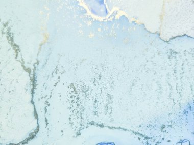 Altın rengi mermer. Mavi Mermer Arkaplan. Altın Gradyan Suluboya. Lüks Alkol Mürekkep Tablosu. Parlak Sulu Suluboya. Folyo yağlı boya. Akışkan Şablon. Lüks Soyut Ressamlık.