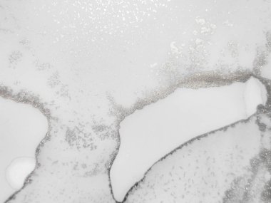 Gri Su Renkli Grunge. Altın Sanat Boyası. Folil Altın Arkaplan. Beyaz Doku. Hafif Alkol Mürekkebi Tablosu. Altın Parlak Altın Boyama. Parlak Grunge Geçmişi. Su Rengi Arkaplanı.