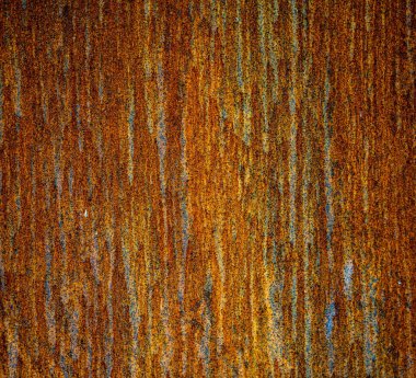 Paslı metal duvar. Metal yüzeyde paslı noktalar var. Metal pas dokusu arka planı. Paslı. Pas lekeleri..