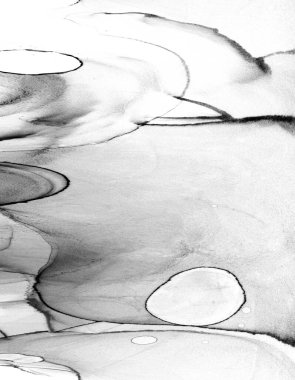 Alkol mürekkebiyle sunulan yüksek kaliteli soyut tablolar tasarımcıya modern bir sanat geçmişi kazandırıyor..