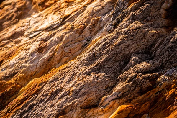 Kırsal taşlar, paslanmış dokular, renkli ve ilginç arka planlar ve büyüleyici dokular, web tasarımı ve soyut arka plan için kullanılır.