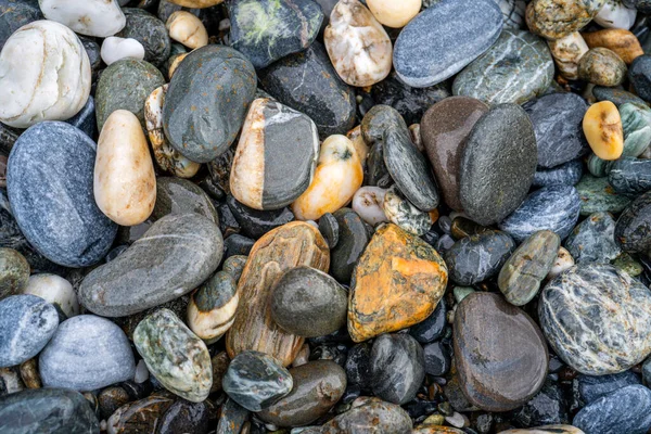 Kırsal taşlar, paslanmış dokular, renkli ve ilginç arka planlar ve büyüleyici dokular, web tasarımı ve soyut arkaplanlar için kullanılır.