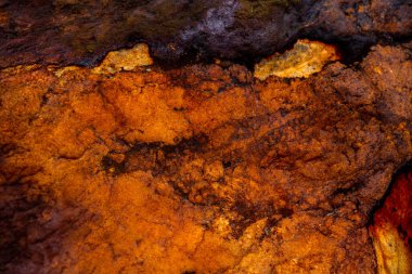 Kırsal taşlar, paslanmış dokular, renkli ve ilginç arka planlar ve büyüleyici dokular, web tasarımı ve soyut arkaplanlar için kullanılır.