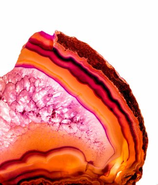 Kristal enine kesit arkaplanı. Doğal saydam agat kristal yüzey dilimi. Madenin makro yakın çekimi, soyut yapı