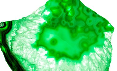 Kristal enine kesit arkaplanı. Doğal saydam agat kristal yüzey dilimi. Madenin makro yakın çekimi, soyut yapı