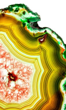 Kristal enine kesit arkaplanı. Doğal saydam agat kristal yüzey dilimi. Madenin makro yakın çekimi, soyut yapı