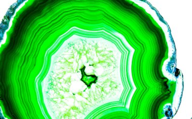 Kristal enine kesit arkaplanı. Doğal saydam agat kristal yüzey dilimi. Madenin makro yakın çekimi, soyut yapı