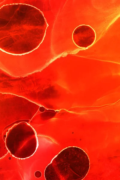 Alkol mürekkebi modern tasarımcılar için soyut sıvı sanat ve pop sanat modelleri yaratır.