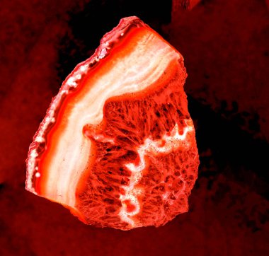 Kristal enine kesit arkaplanı. Doğal saydam agat kristal yüzey dilimi. Madenin makro yakın çekimi, soyut yapı