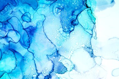 Yüksek kaliteli soyut tablolar tasarımcılara modern bir sanat arkaplanı kazandırıyor.