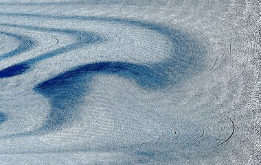 Yüksek kaliteli soyut tablolar tasarımcılara modern bir sanat arkaplanı kazandırıyor.