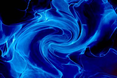 Alkol mürekkebinden yapılmış doğal akışkan sanat tablosu. Yumuşak, rüya gibi renkler. Aurora oluştur. Şeffaf dalgalı hatları ateşle.