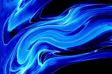 Alkol mürekkebinden yapılmış doğal akışkan sanat tablosu. Yumuşak, rüya gibi renkler. Aurora oluştur. Şeffaf dalgalı hatları ateşle.