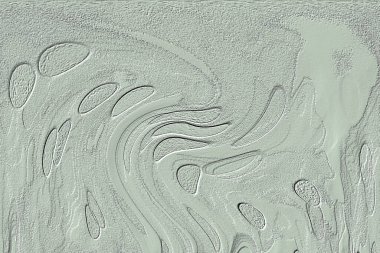 Beyaz, kırmızımsı kahverengi. Açık sarı. Hafif cyan. Gri. Pembe, siyah, seramik duvar. Döşeme kiremitleri. Soyut arkaplan. Üç boyutlu arka plan modeli. İç dekorasyon tasarımı. Geometrik mozaik doku. Kusursuz desen.