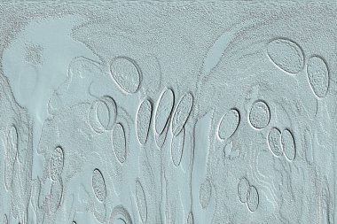 Beyaz, kırmızımsı kahverengi. Açık sarı. Hafif cyan. Gri. Pembe, siyah, seramik duvar. Döşeme kiremitleri. Soyut arkaplan. Üç boyutlu arka plan modeli. İç dekorasyon tasarımı. Geometrik mozaik doku. Kusursuz desen.