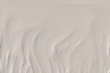 Beyaz, kırmızımsı kahverengi. Açık sarı. Hafif cyan. Gri. Pembe, siyah, seramik duvar. Döşeme kiremitleri. Soyut arkaplan. Üç boyutlu arka plan modeli. İç dekorasyon tasarımı. Geometrik mozaik doku. Kusursuz desen.