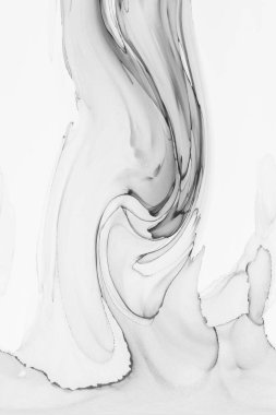 Alkol mürekkebinin sunduğu yüksek kaliteli akış sanatı tasarımcıya modern bir soyut arkaplan sağlar..