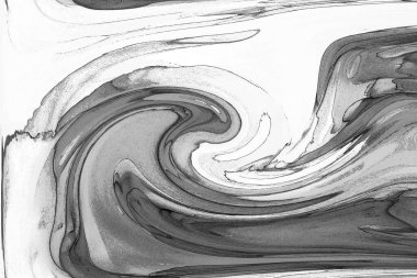 Alkol mürekkebinin sunduğu yüksek kaliteli akış sanatı tasarımcıya modern bir soyut arkaplan sağlar..