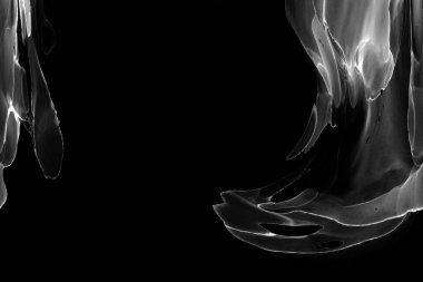 Alkol mürekkebinin sunduğu yüksek kaliteli akış sanatı tasarımcıya modern bir soyut arkaplan sağlar..