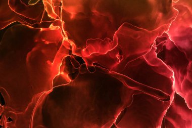 Alkol mürekkebinden yapılmış doğal akışkan sanat tablosu. Yumuşak, rüya gibi renkler. Aurora oluştur. Şeffaf dalgalı hatları ateşle.