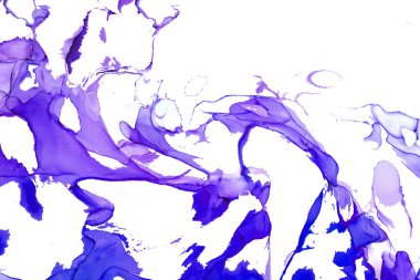 Alkol mürekkebinden yapılmış doğal akışkan sanat tablosu. Yumuşak, rüya gibi renkler. Aurora oluştur. Şeffaf dalgalı hatları ateşle.