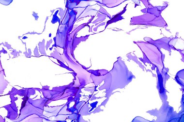 Alkol mürekkebinden yapılmış doğal akışkan sanat tablosu. Yumuşak, rüya gibi renkler. Aurora oluştur. Şeffaf dalgalı hatları ateşle.