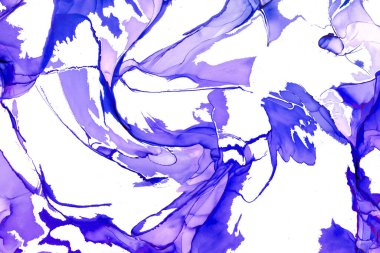 Alkol mürekkebinden yapılmış doğal akışkan sanat tablosu. Yumuşak, rüya gibi renkler. Aurora oluştur. Şeffaf dalgalı hatları ateşle.