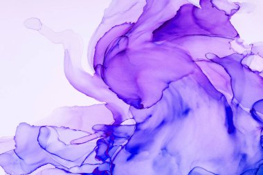 Alkol mürekkebinden yapılmış doğal akışkan sanat tablosu. Yumuşak, rüya gibi renkler. Aurora oluştur. Şeffaf dalgalı hatları ateşle.