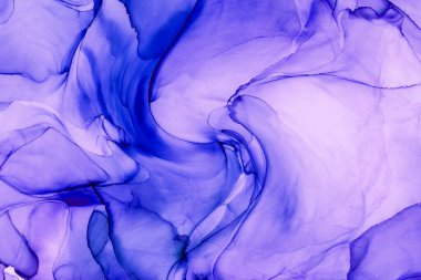 Alkol mürekkebinden yapılmış doğal akışkan sanat tablosu. Yumuşak, rüya gibi renkler. Aurora oluştur. Şeffaf dalgalı hatları ateşle.