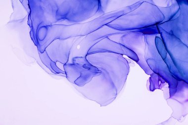 Alkol mürekkebinden yapılmış doğal akışkan sanat tablosu. Yumuşak, rüya gibi renkler. Aurora oluştur. Şeffaf dalgalı hatları ateşle.