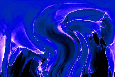 Alkol mürekkebinden yapılmış doğal akışkan sanat tablosu. Yumuşak, rüya gibi renkler. Aurora oluştur. Şeffaf dalgalı hatları ateşle.