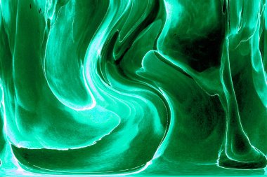 Alkol mürekkebinden yapılmış doğal akışkan sanat tablosu. Yumuşak, rüya gibi renkler. Aurora oluştur. Şeffaf dalgalı hatları ateşle.