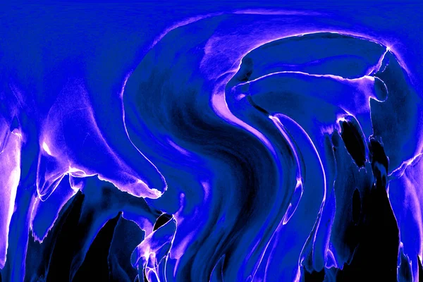 Alkol mürekkebinden yapılmış doğal akışkan sanat tablosu. Yumuşak, rüya gibi renkler. Aurora oluştur. Şeffaf dalgalı hatları ateşle.