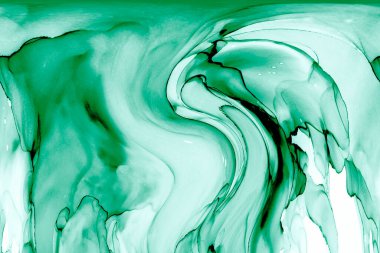 Alkol mürekkebinden yapılmış doğal akışkan sanat tablosu. Yumuşak, rüya gibi renkler. Aurora oluştur. Şeffaf dalgalı hatları ateşle.