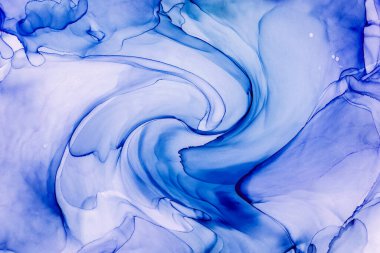 Alkol mürekkebi teknikli doğal akışkan resim. Yumuşak rüya renkleri şeffaf dalgalı çizgiler oluşturur.