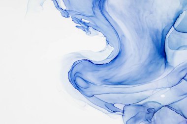 Alkol mürekkebi teknikli doğal akışkan resim. Yumuşak rüya renkleri şeffaf dalgalı çizgiler oluşturur.