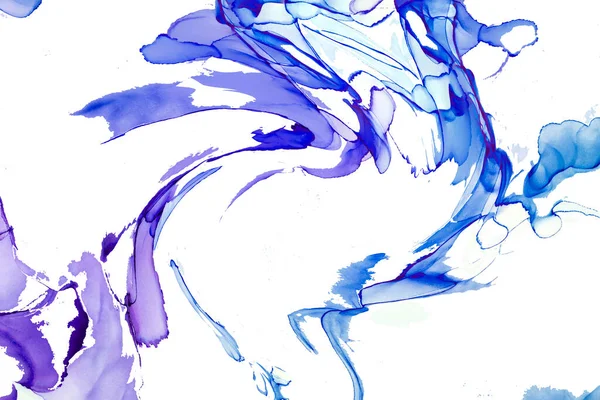 Alkol mürekkebi teknikli doğal akışkan resim. Yumuşak rüya renkleri şeffaf dalgalı çizgiler oluşturur.