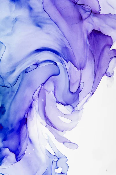 Alkol mürekkebi teknikli doğal akışkan resim. Yumuşak rüya renkleri şeffaf dalgalı çizgiler oluşturur.