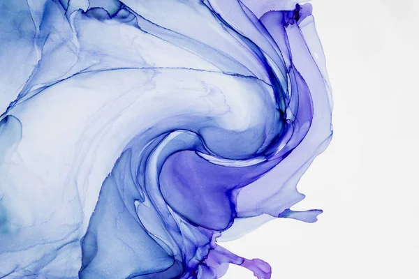 Alkol mürekkebi teknikli doğal akışkan resim. Yumuşak rüya renkleri şeffaf dalgalı çizgiler oluşturur.