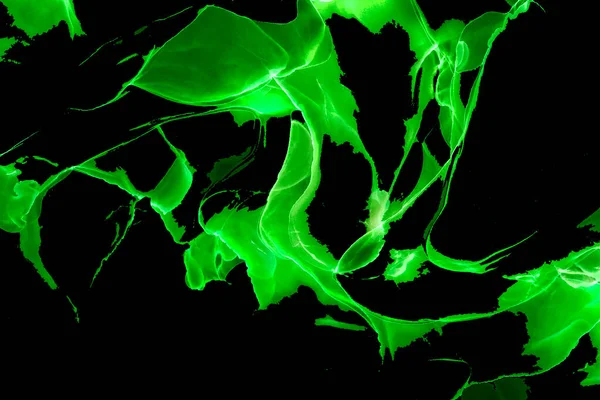 Alkol mürekkebi teknikli doğal akışkan resim. Yumuşak rüya renkleri şeffaf dalgalı çizgiler oluşturur.