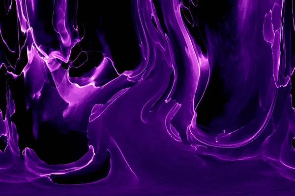 Alkol mürekkebi teknikli doğal akışkan resim. Yumuşak rüya renkleri şeffaf dalgalı çizgiler oluşturur.