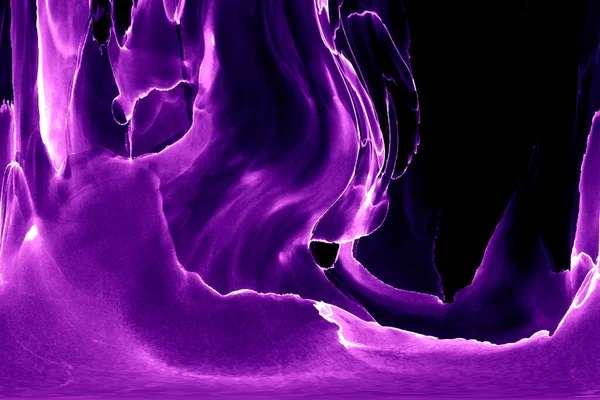 Alkol mürekkebi teknikli doğal akışkan resim. Yumuşak rüya renkleri şeffaf dalgalı çizgiler oluşturur.