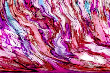 Alkol mürekkebi tekniğindeki doğal akışkan resim. Yumuşak rüya renkleri şeffaf dalgalı çizgiler oluşturur.