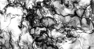 Alkol mürekkebi tekniğindeki doğal akışkan resim. Yumuşak rüya renkleri şeffaf dalgalı çizgiler oluşturur.